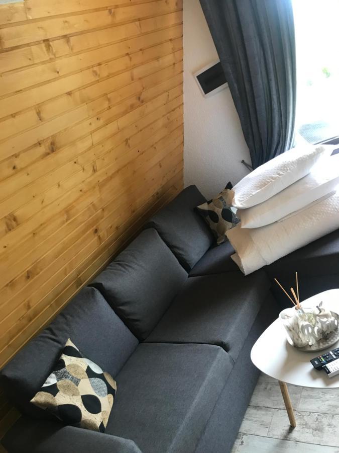 Casutele De Sub Padure Hotel Avrig Eksteriør billede
