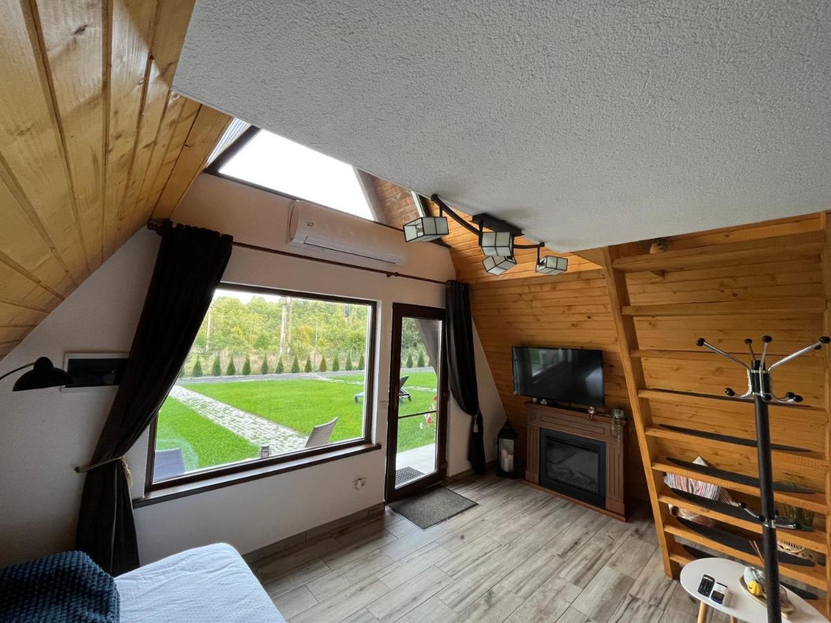 Casutele De Sub Padure Hotel Avrig Eksteriør billede